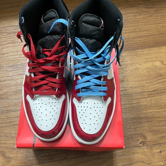 Air Jordan 1 High Fealess - Picture 2 of 5